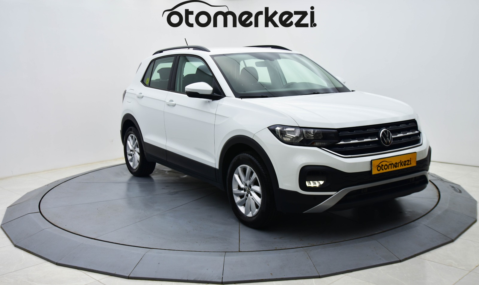 VOLKSWAGEN T-CROSS 11